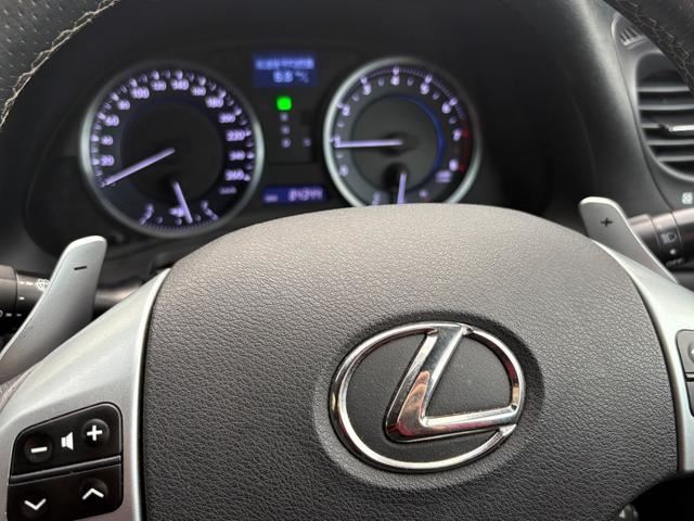 2010 Lexus IS — миниатюра 28