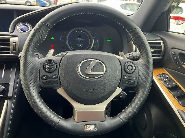 2014 Lexus IS — миниатюра 14