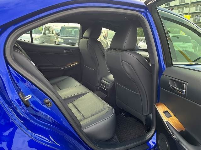 2014 Lexus IS — миниатюра 31