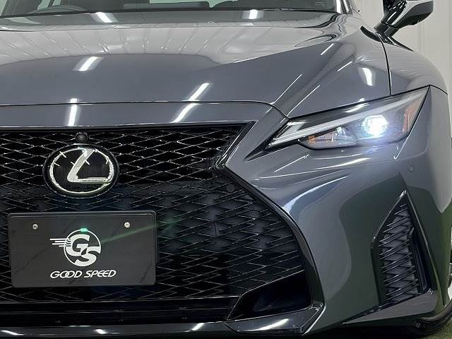 2021 Lexus IS — миниатюра 20