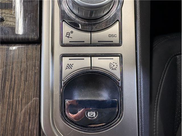 2010 Jaguar XF — миниатюра 25
