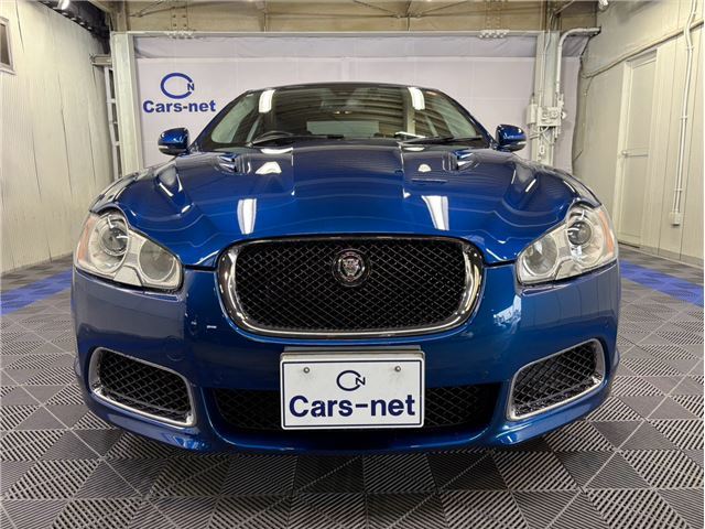 2010 Jaguar XF — фото 10