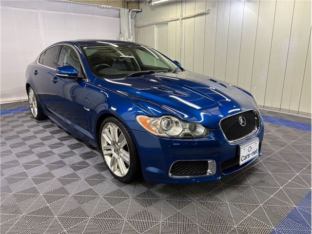 2010 Jaguar XF — фото 4
