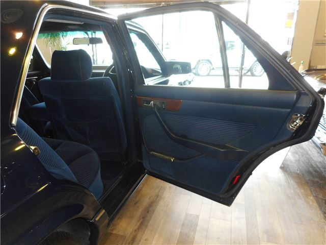 1990 Mercedes-BENZ S-CLASS 缩略图 35