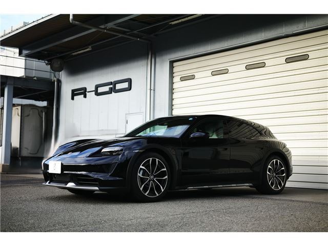 صورة 1 لـ 2023 Porsche TAYCAN CROSS TURISMO