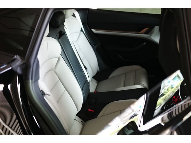 2023 Porsche TAYCAN CROSS TURISMO — миниатюра 30