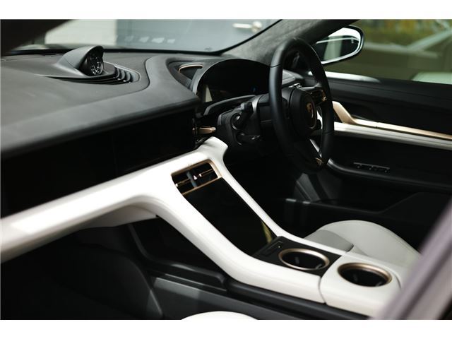 2023 Porsche TAYCAN CROSS TURISMO — миниатюра 31