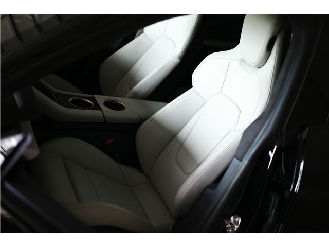 صورة 6 لـ 2023 Porsche TAYCAN CROSS TURISMO