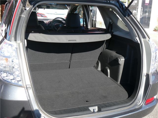 2011 Honda FIT SHUTTLE HYBRID — миниатюра 15
