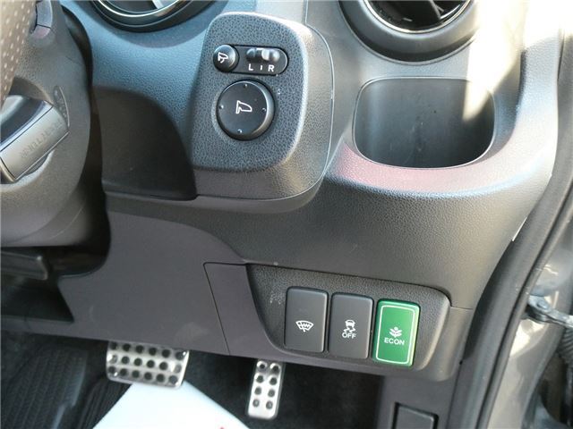 2011 Honda FIT SHUTTLE HYBRID — миниатюра 40