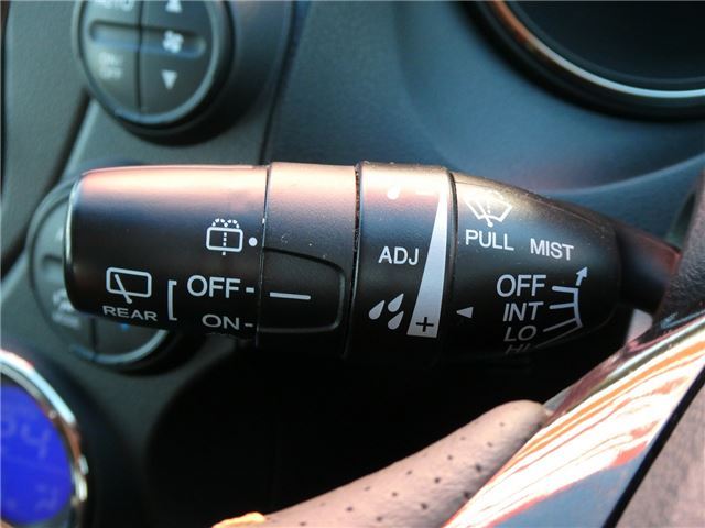 2011 Honda FIT SHUTTLE HYBRID — миниатюра 46
