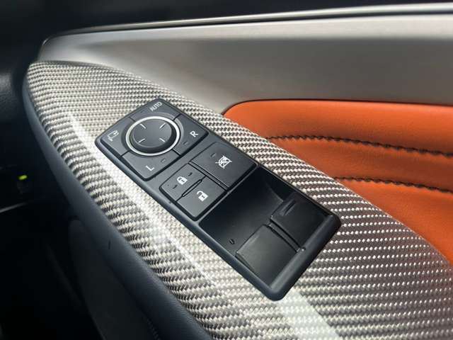 صورة مصغرة 26 لـ 2015 Lexus RC F