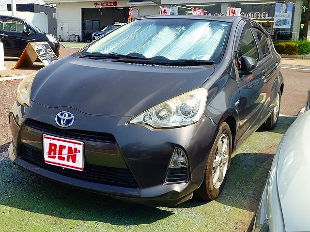 2012 Toyota AQUA — фото 1