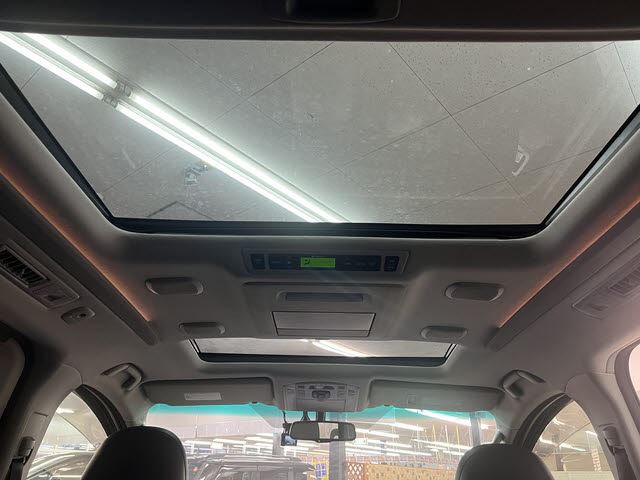 2012 Toyota VELLFIRE 缩略图 22