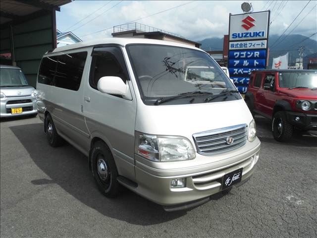 2003 Toyota HIACE — миниатюра 12