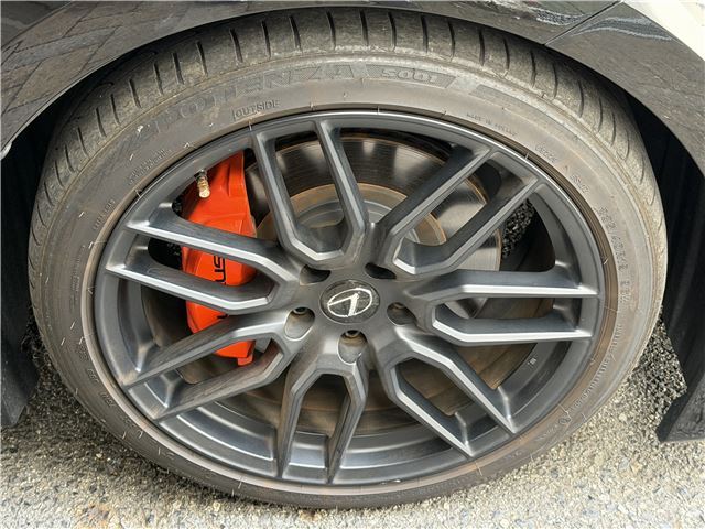 2023 Lexus IS — миниатюра 18