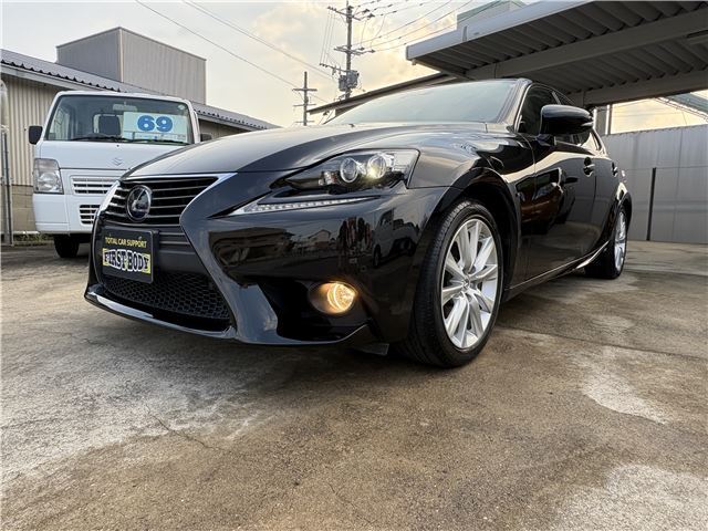 2013 Lexus IS — миниатюра 26