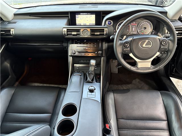 2013 Lexus IS — миниатюра 69