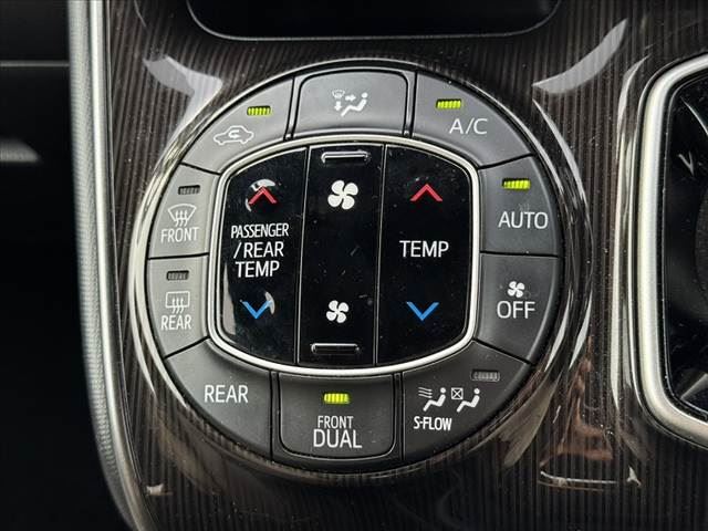 2017 Toyota ESQUIRE — фото 4