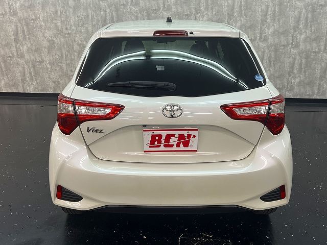 2017 Toyota VITZ 缩略图 25