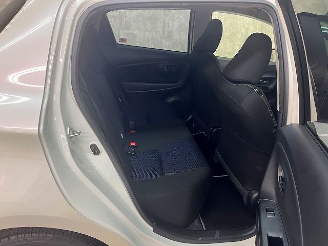 2017 Toyota VITZ 缩略图 30