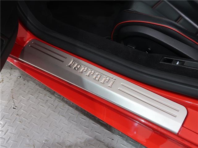 2010 Ferrari 458 ITALIA — миниатюра 22