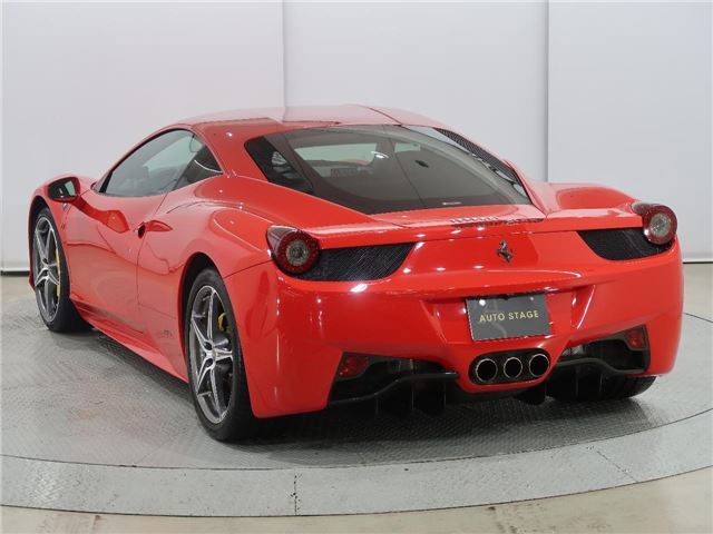 صورة 10 لـ 2010 Ferrari 458 ITALIA