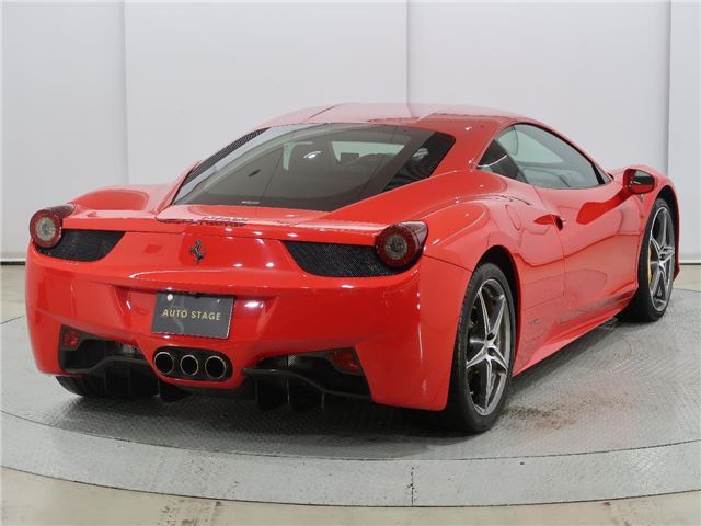 صورة 9 لـ 2010 Ferrari 458 ITALIA