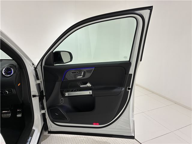 صورة 6 لـ 2026 Mercedes-BENZ GLB