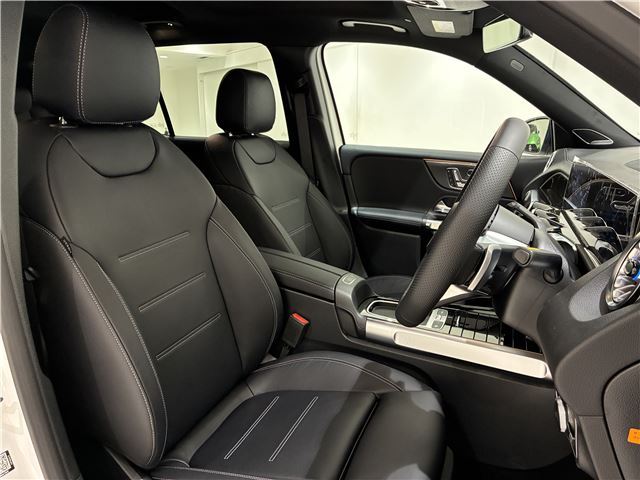 صورة 4 لـ 2026 Mercedes-BENZ GLB