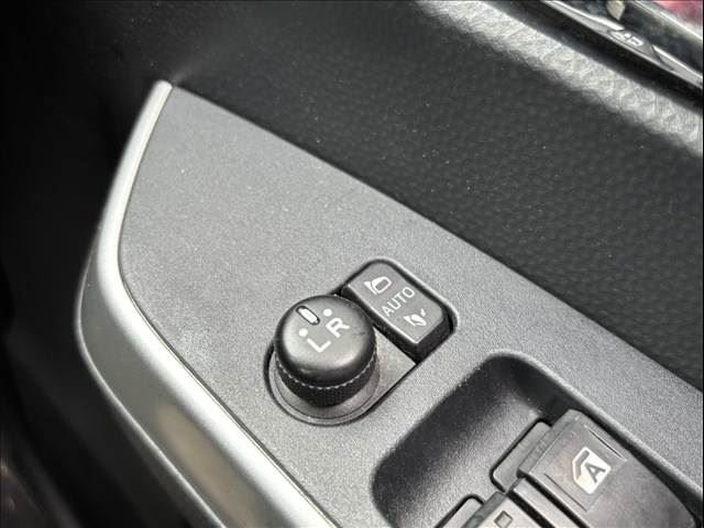 2017 Toyota ROOMY 缩略图 31