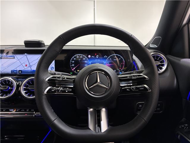 2026 Mercedes-BENZ GLB — миниатюра 18