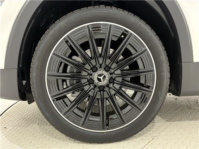 2026 Mercedes-BENZ GLB — миниатюра 32