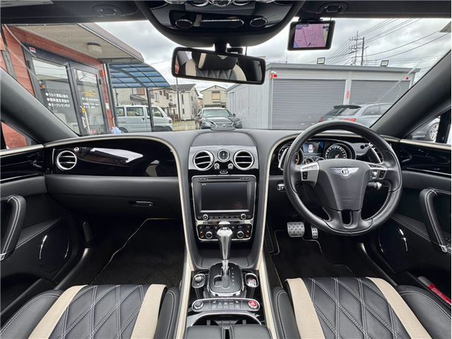2016 Bentley FLYING SPUR 照片 3