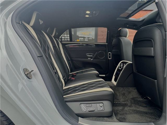 2016 Bentley FLYING SPUR 缩略图 12