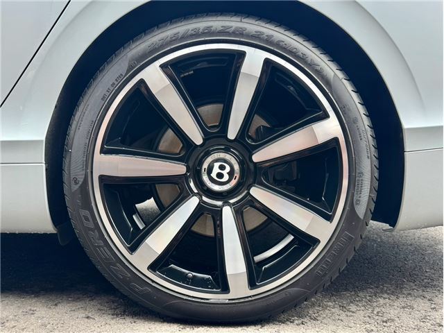 2016 Bentley FLYING SPUR 缩略图 19