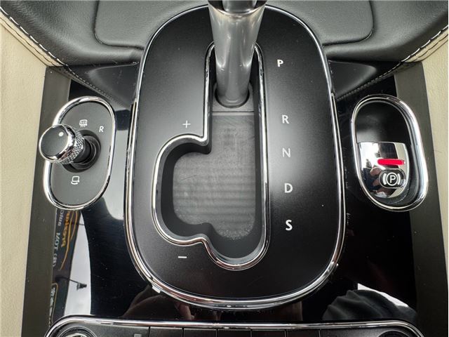 2016 Bentley FLYING SPUR 缩略图 26