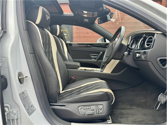 2016 Bentley FLYING SPUR 照片 10