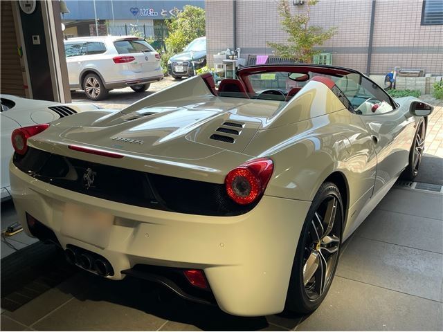 صورة 2 لـ 2013 Ferrari 458 SPIDER