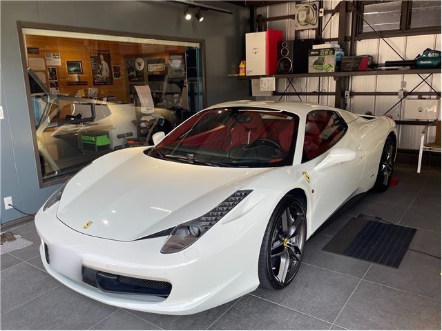 2013 Ferrari 458 SPIDER — миниатюра 17