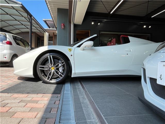 2013 Ferrari 458 SPIDER — миниатюра 22