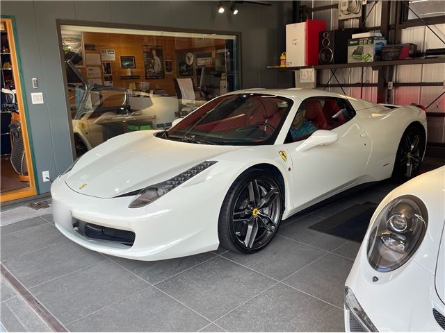 2013 Ferrari 458 SPIDER — миниатюра 27