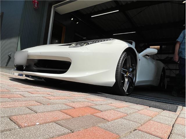 2013 Ferrari 458 SPIDER — миниатюра 35
