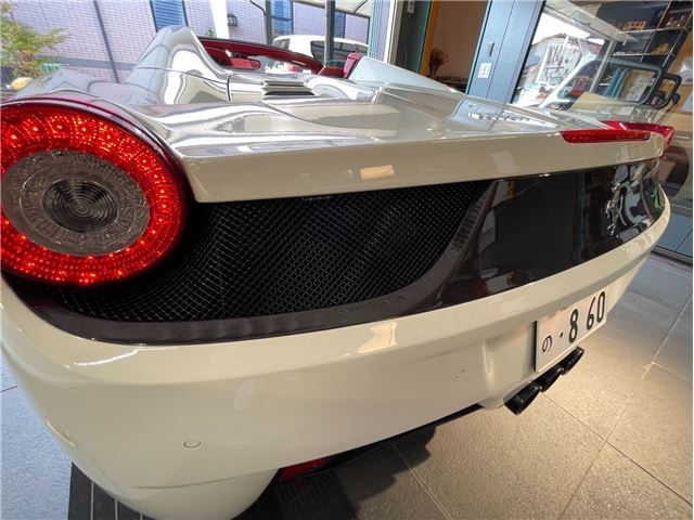 صورة 10 لـ 2013 Ferrari 458 SPIDER