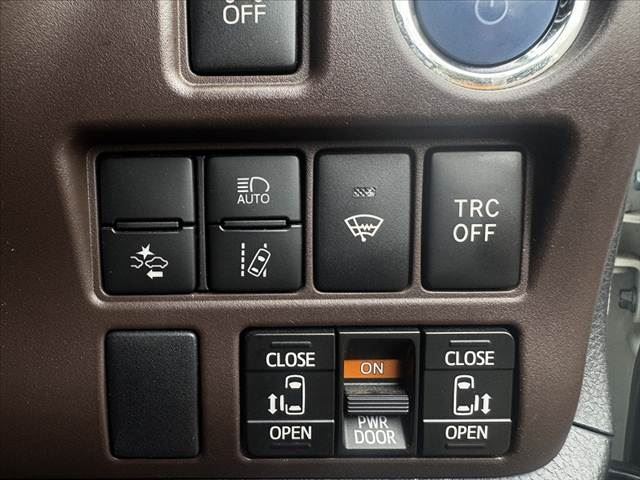 صورة مصغرة 23 لـ 2017 Toyota ESQUIRE