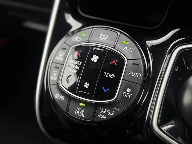 صورة مصغرة 27 لـ 2017 Toyota ESQUIRE