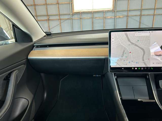 صورة مصغرة 24 لـ 2020 Tesla MODEL 3