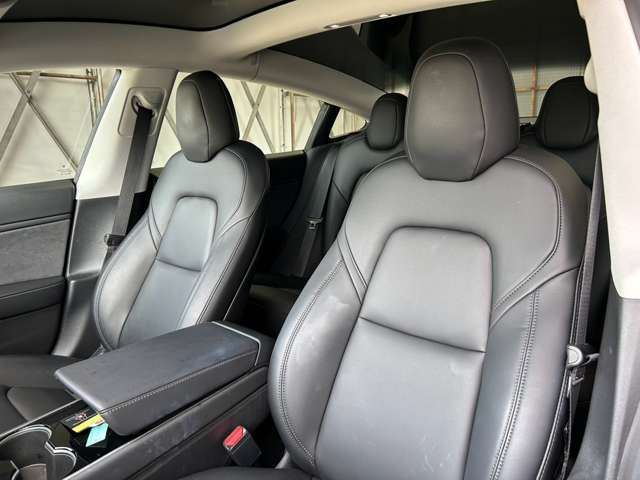 صورة مصغرة 28 لـ 2020 Tesla MODEL 3