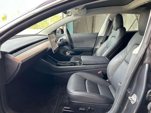 صورة مصغرة 35 لـ 2020 Tesla MODEL 3