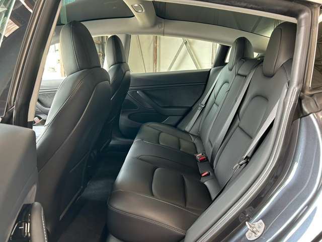 صورة مصغرة 36 لـ 2020 Tesla MODEL 3